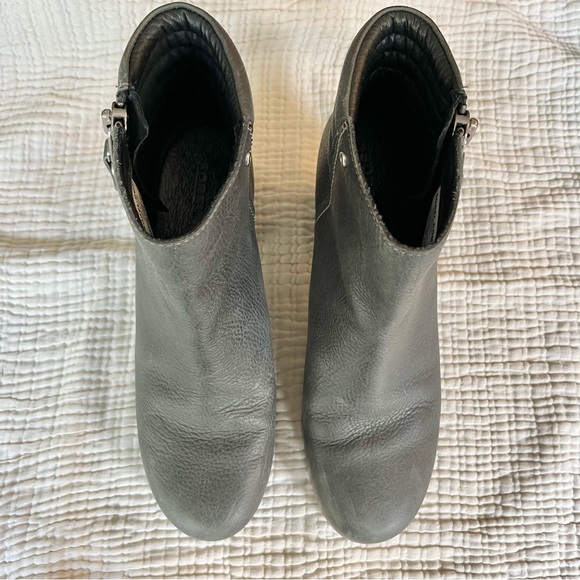 SOREL | Gray Danica Zip Waterproof Leather Heeled Ankle Boot Booties - Picture 2 of 10